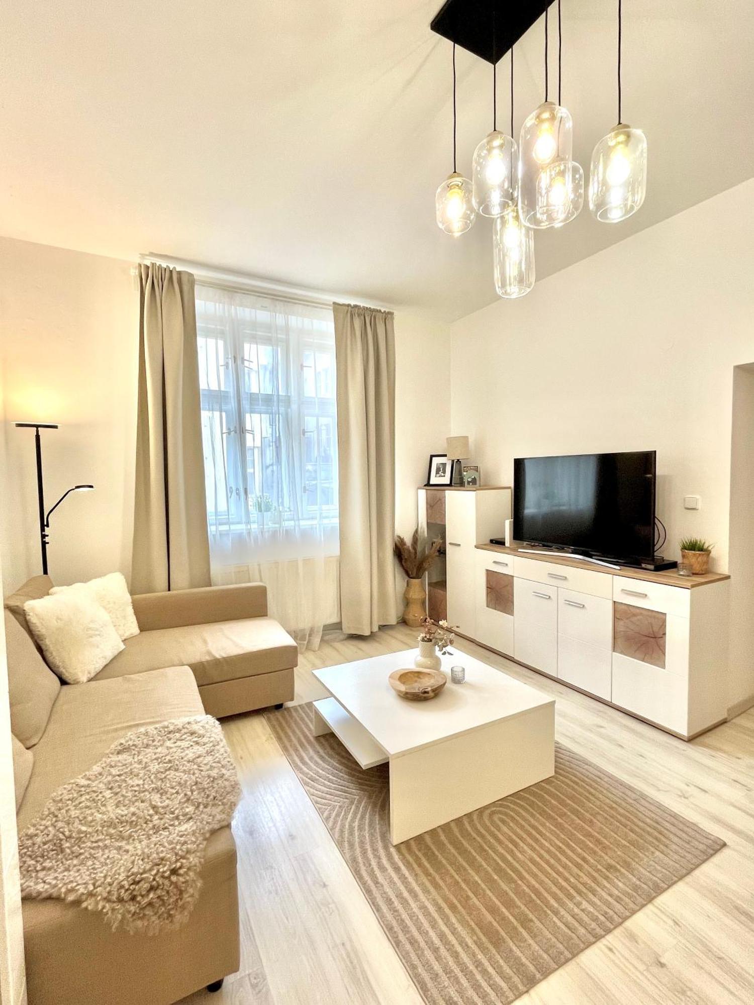 James Bond Apartment Top Location Air Conditioned Bratislava Exterior photo