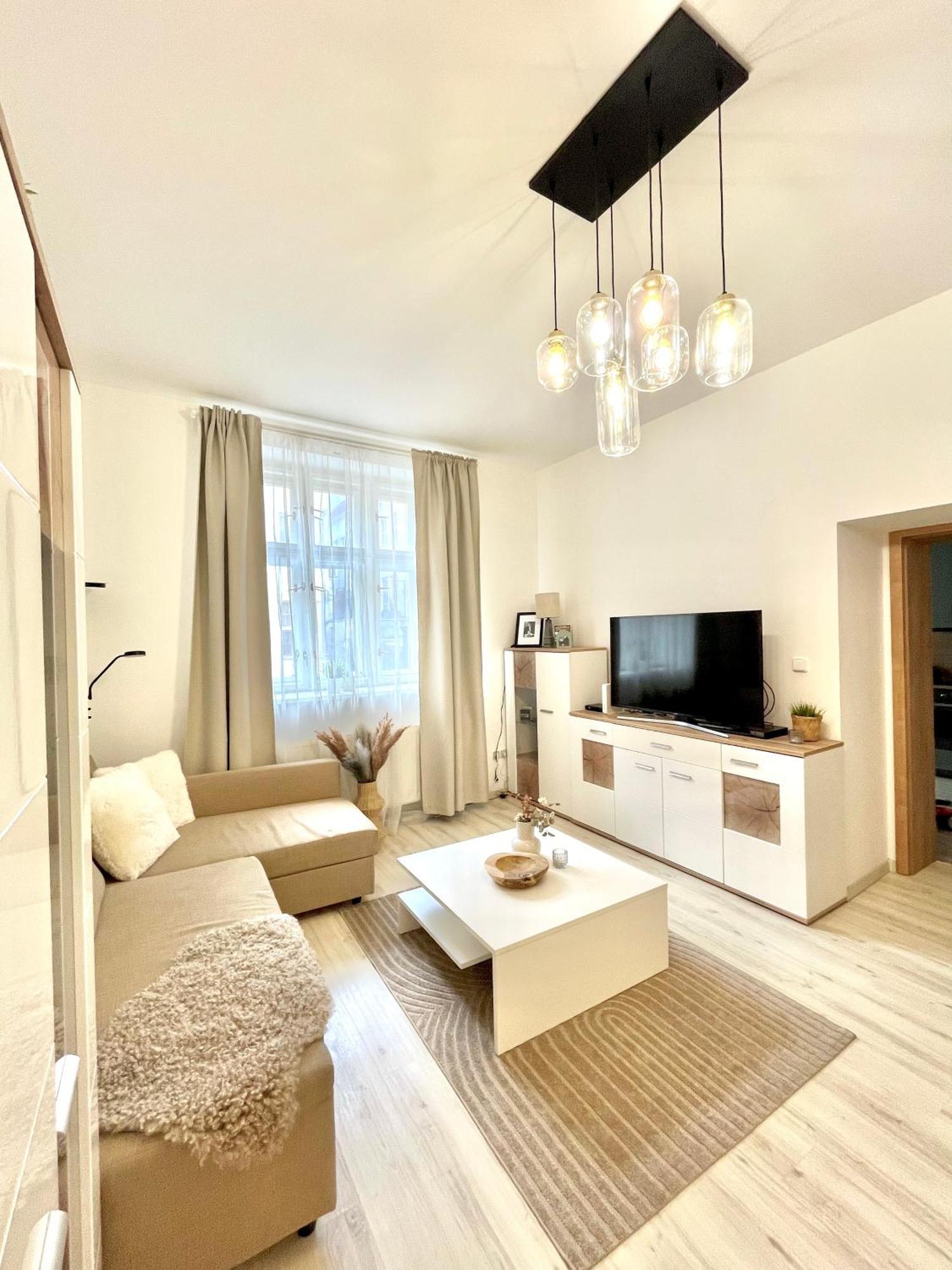 James Bond Apartment Top Location Air Conditioned Bratislava Exterior photo