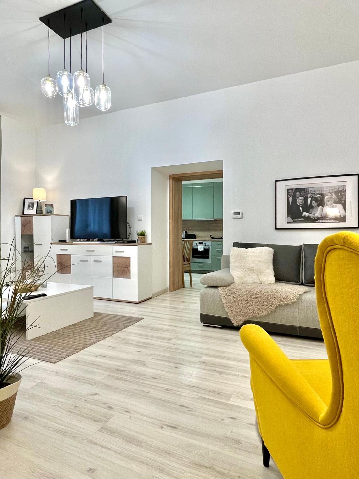 James Bond Apartment Top Location Air Conditioned Bratislava Exterior photo