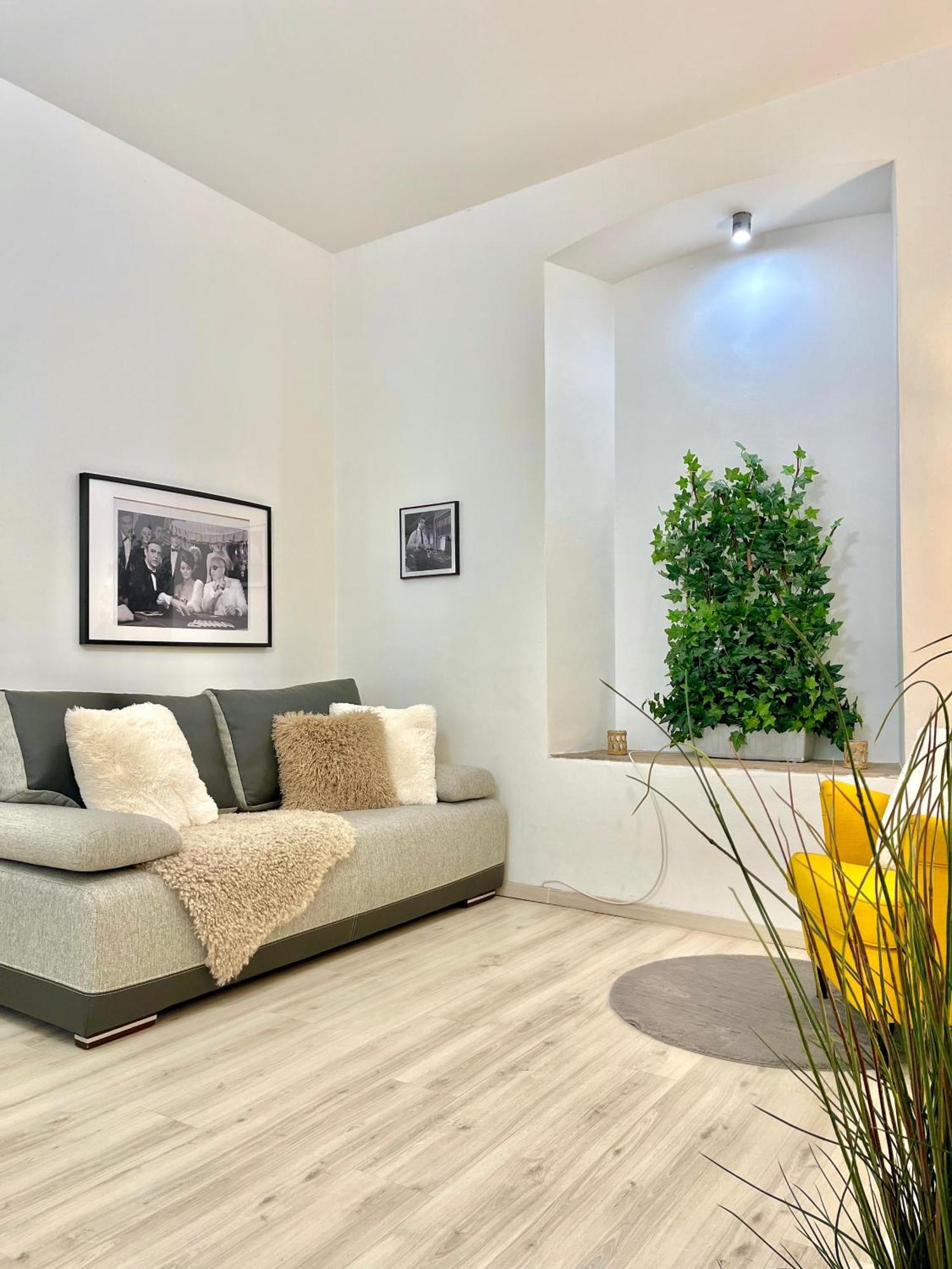 James Bond Apartment Top Location Air Conditioned Bratislava Exterior photo