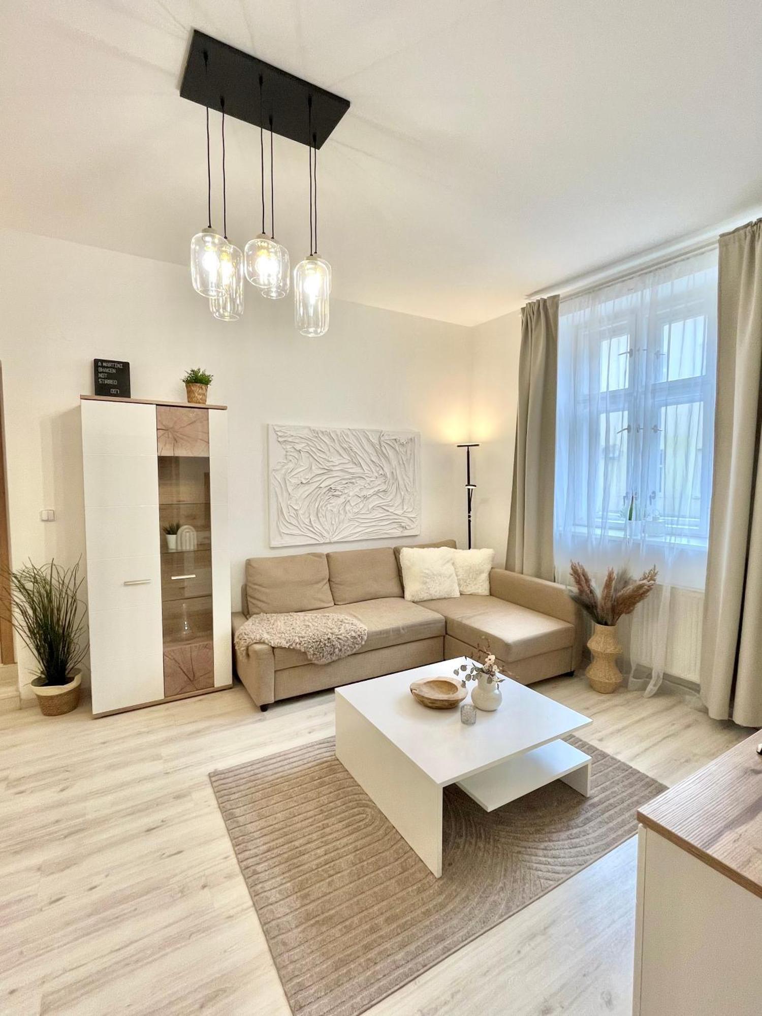 James Bond Apartment Top Location Air Conditioned Bratislava Exterior photo