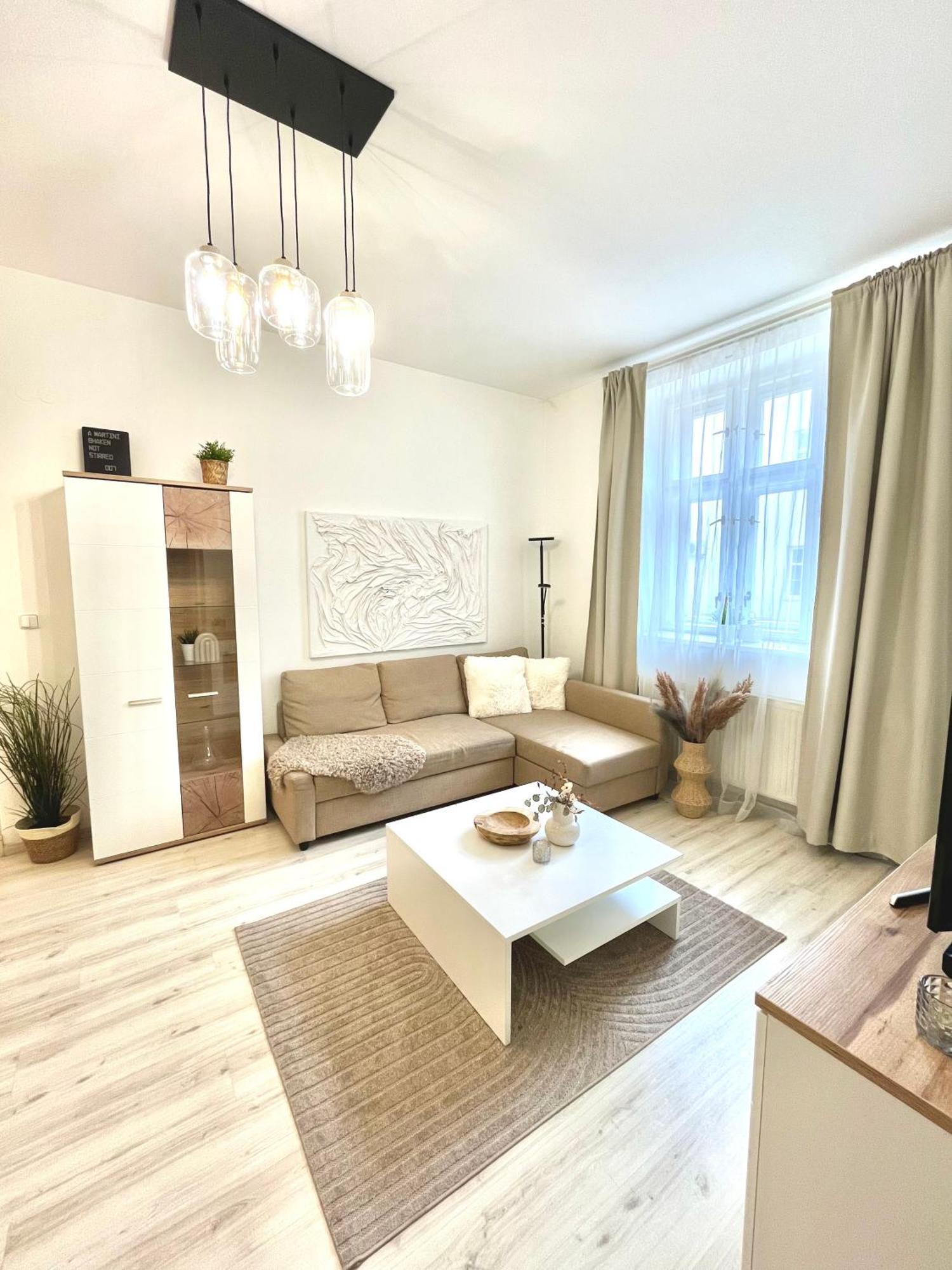 James Bond Apartment Top Location Air Conditioned Bratislava Exterior photo