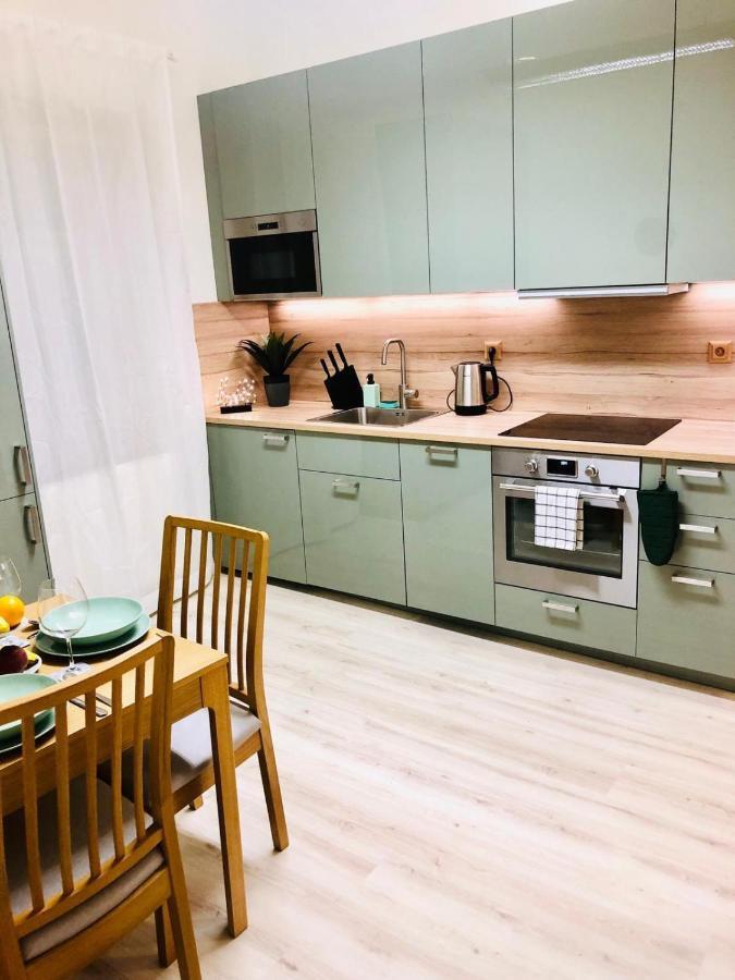 James Bond Apartment Top Location Air Conditioned Bratislava Exterior photo